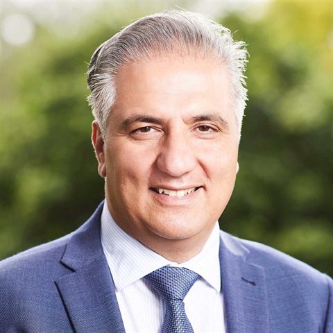 frank-carbone اقفز إلى متعة عيد الفصح في مدينة فيرفيلد